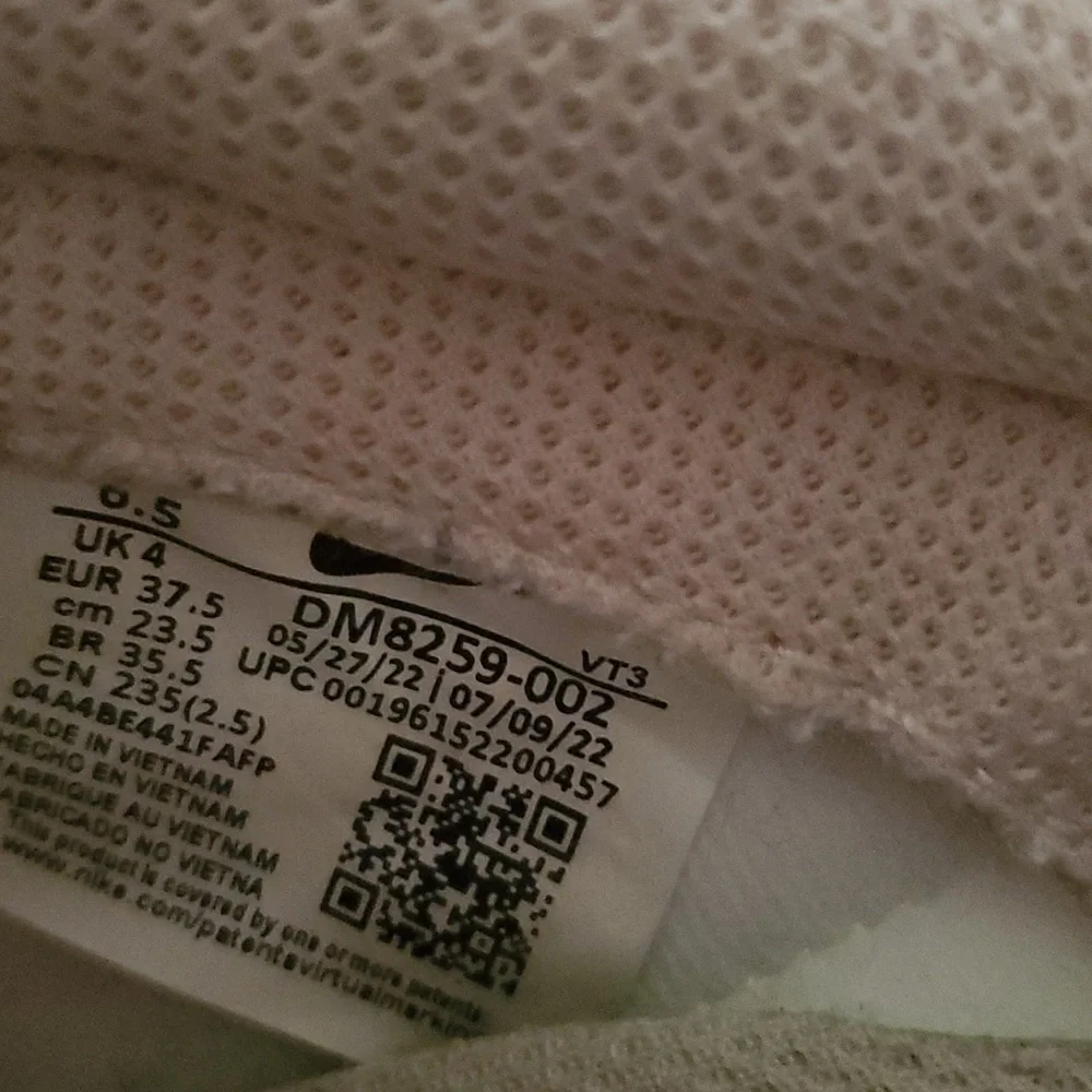 Women's Nike Size 6.5 - Picture 6 of 7
